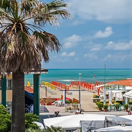 ホテル Ambra ヴィアレッジョ