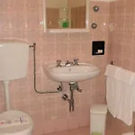 Ambra Hotel 2*