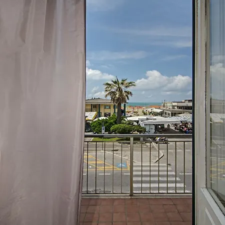 Ambra 2* Viareggio